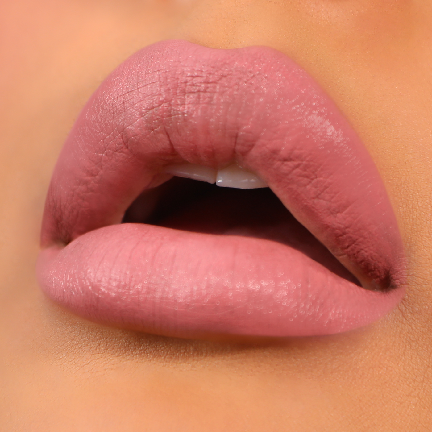 LIP DIVINE LIQUID LIPSTICK - MOIRA