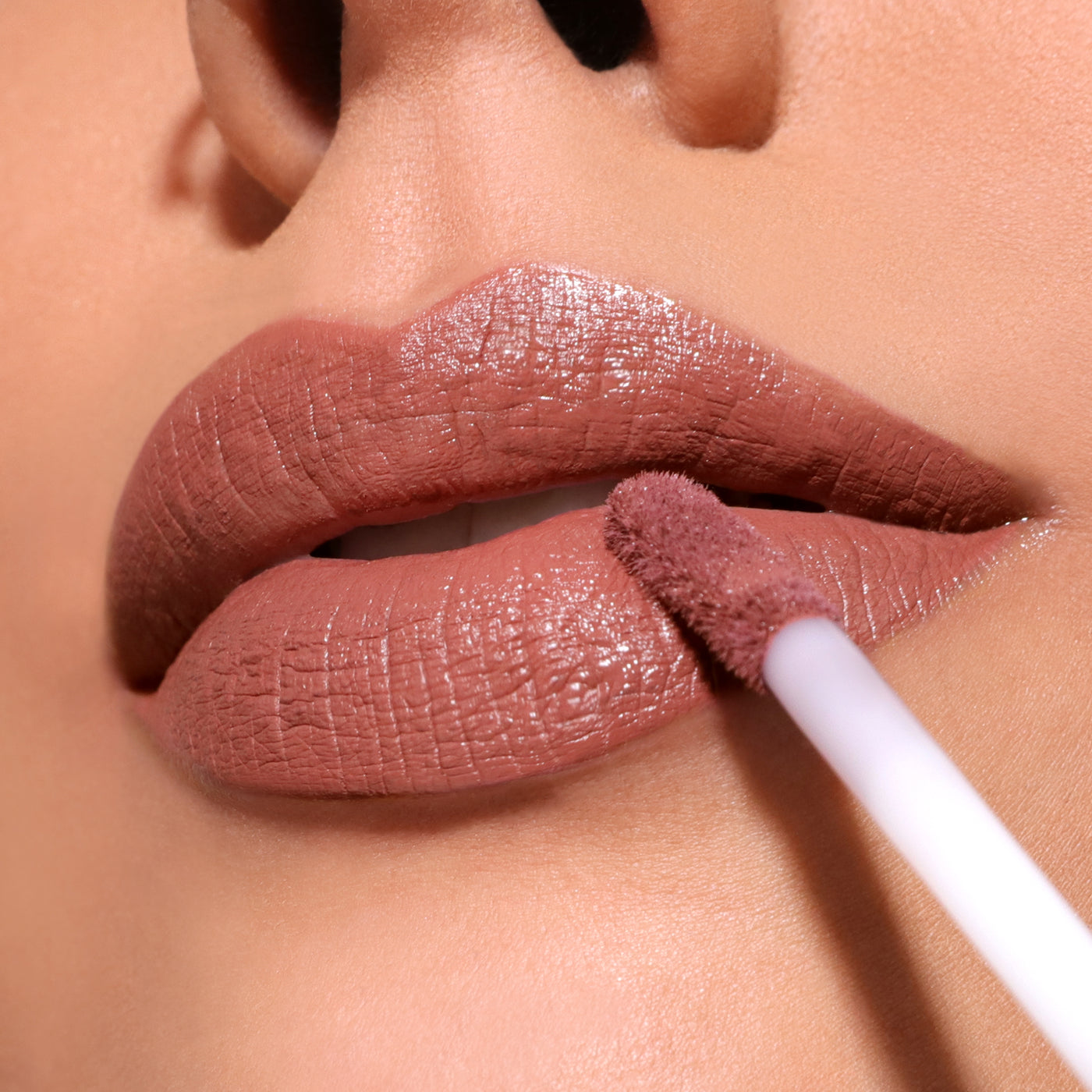 LIP DIVINE LIQUID LIPSTICK - MOIRA
