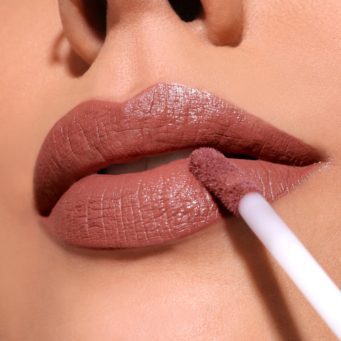 LIP DIVINE LIQUID LIPSTICK - MOIRA