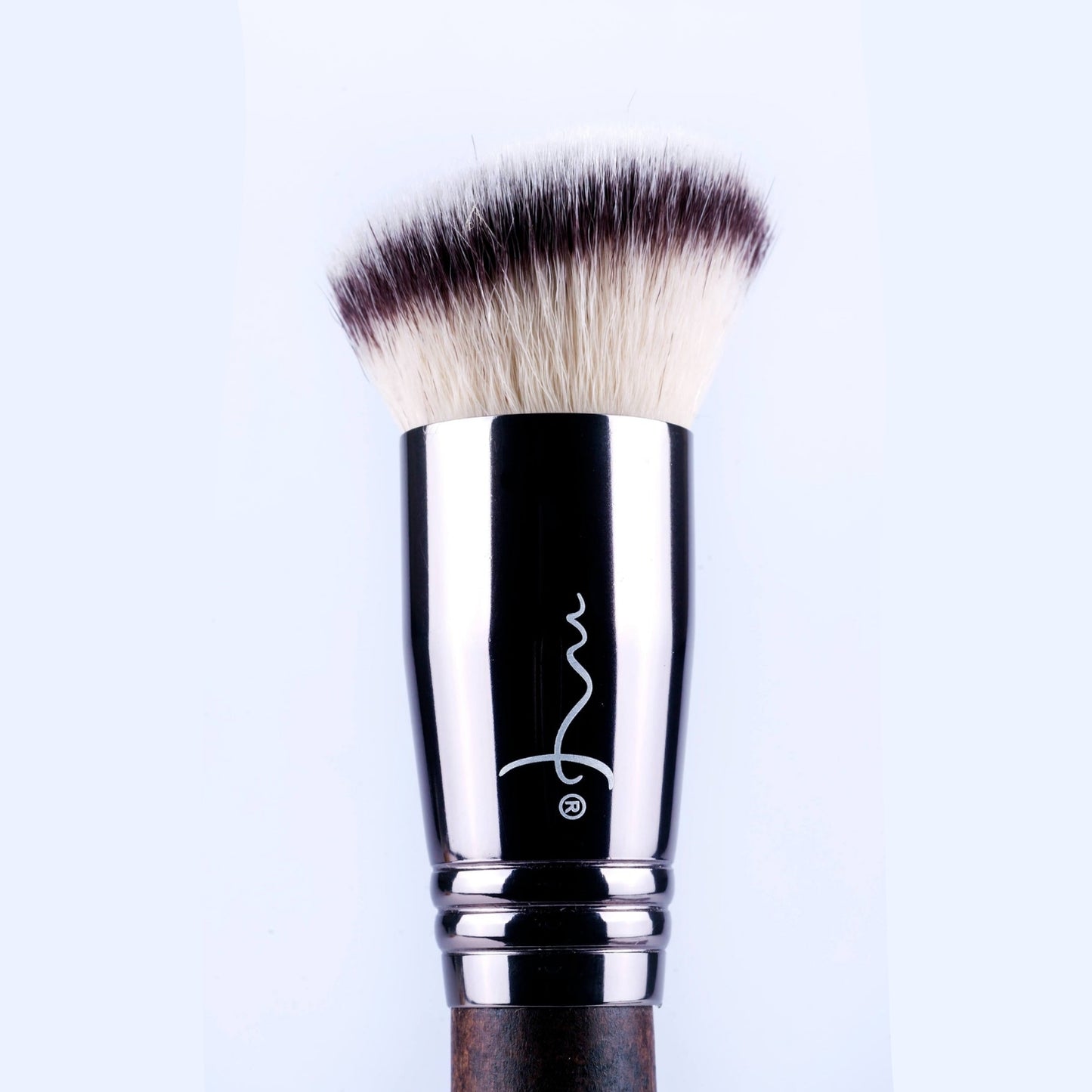 BROCHA KABUKI SESGADA MEDIANA 1706 - MARIFER COSMETICS