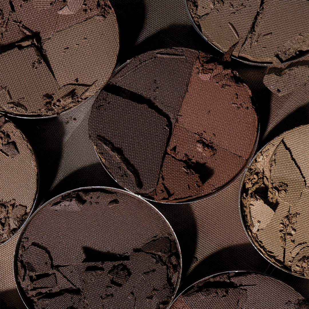 PALETA DE SOMBRAS PARA CEJA EYEBROW DEFINER POWDER BOOK - BEAUTY CREATIONS