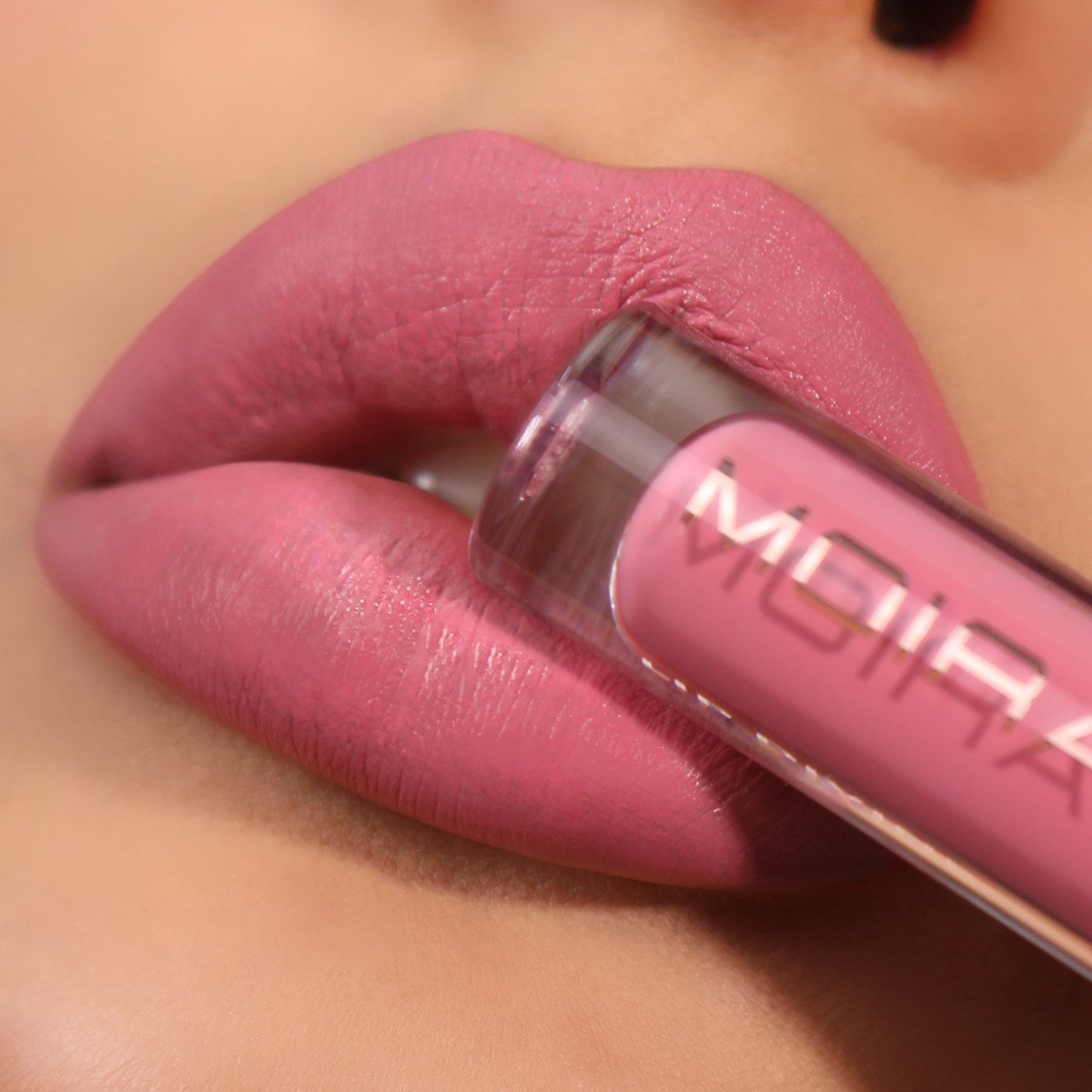 LIP DIVINE LIQUID LIPSTICK - MOIRA
