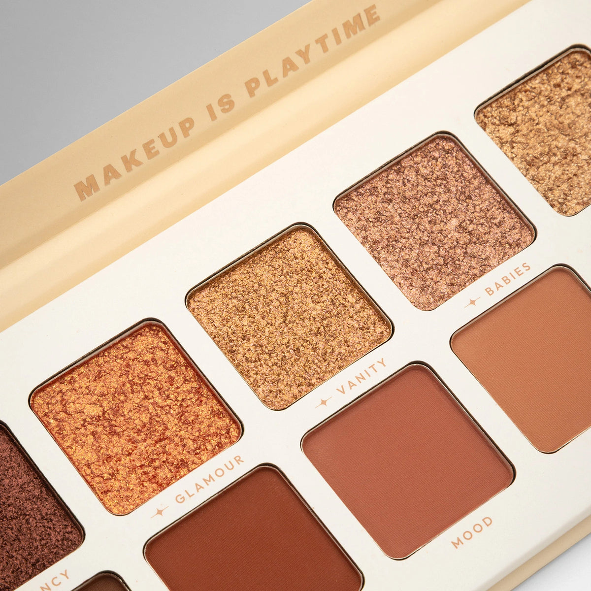 PALETA DE SOMBRAS GIVE ME GLAM ARANTZA COSMETICS
