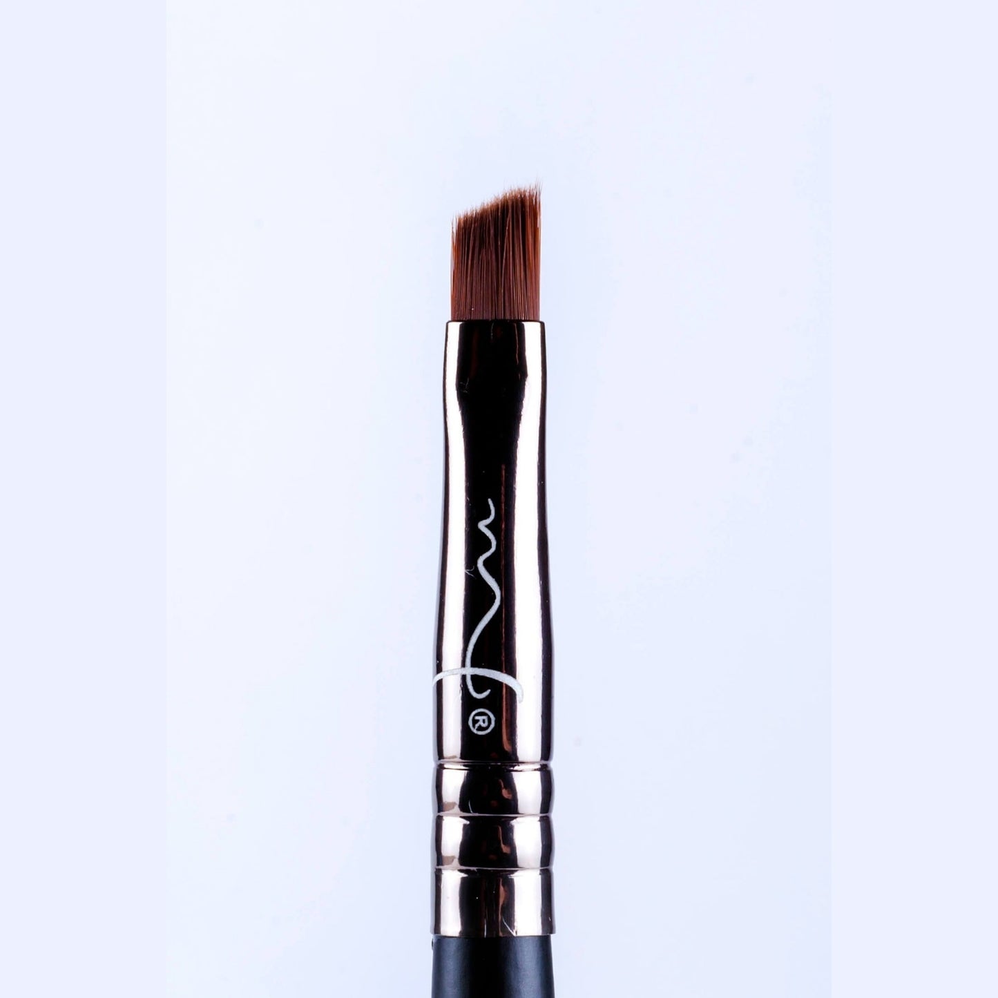 BROCHA ANGULAR PARA DELINEAR 1204 - MARIFER COSMETICS