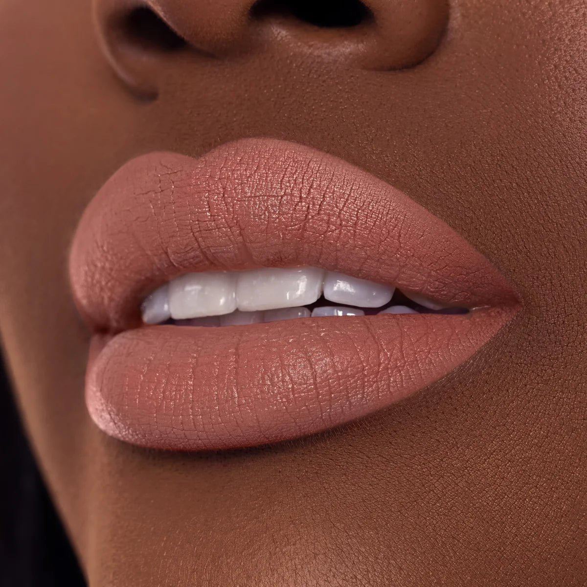 LABIAL EN BARRA DIRTY THOUGHTS TEASE ME - BEAUTY CREATIONS