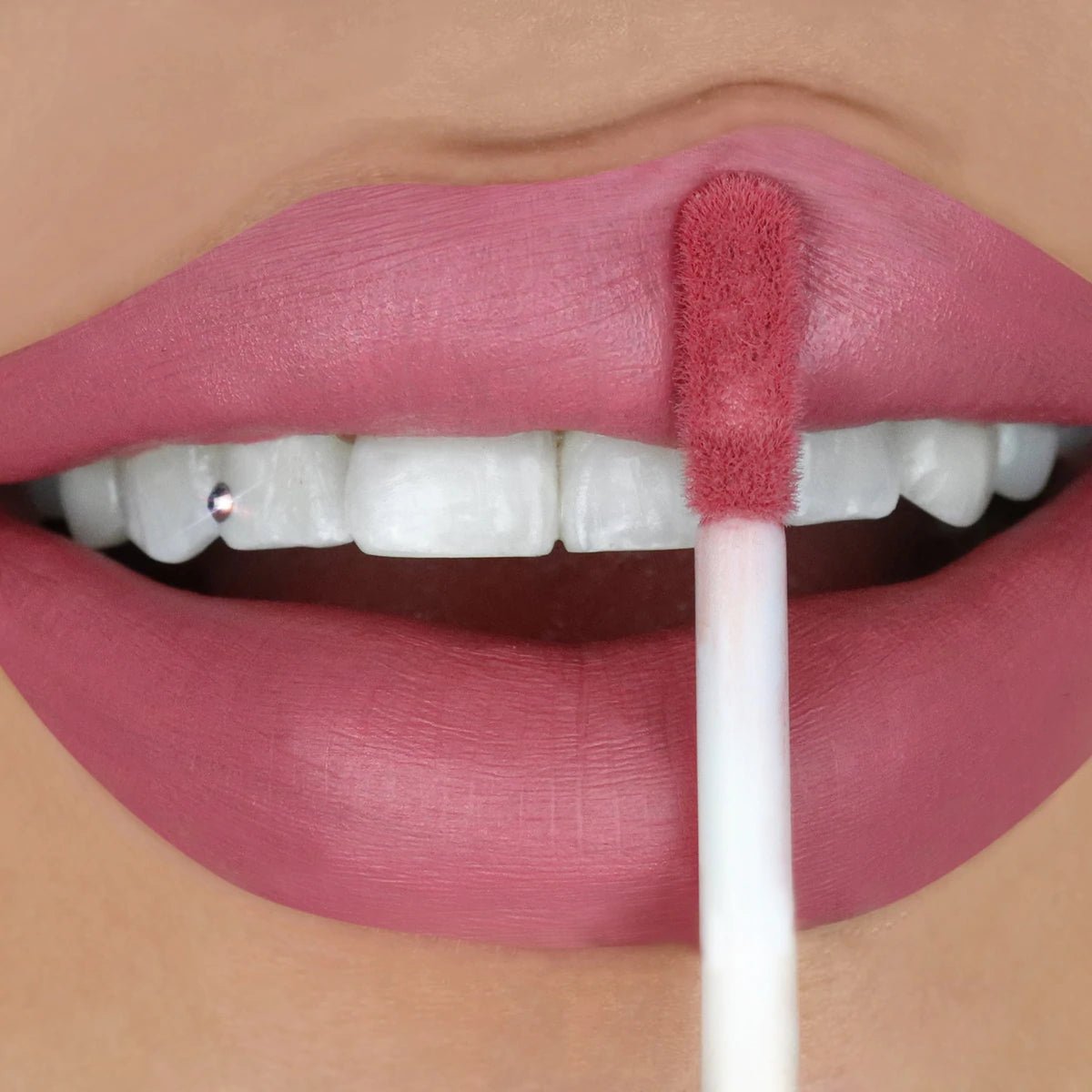 LIP PAINT VELVET STAY HIGH END LABIAL LIQUIDO - BEAUTY CREATIONS