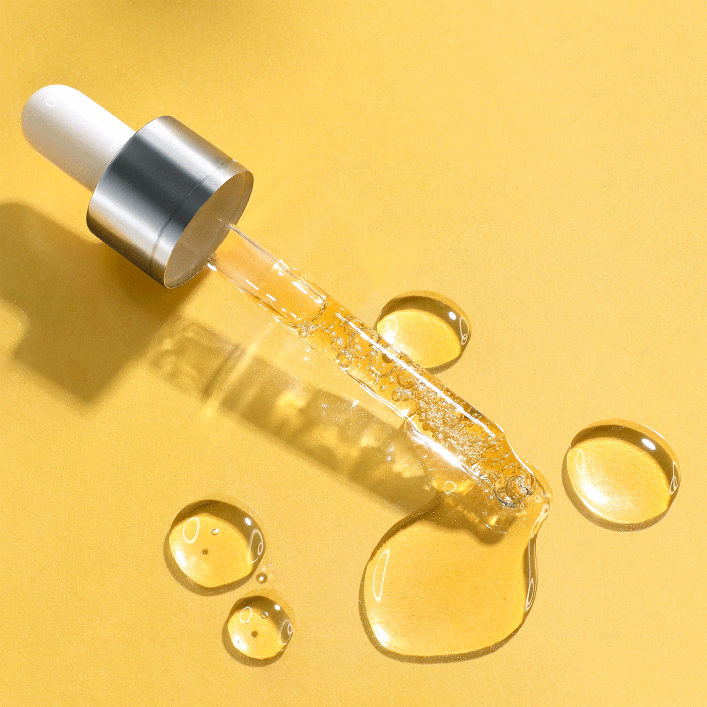 COLLAGEN RETINOL TREATMENT SERUM - MOIRA