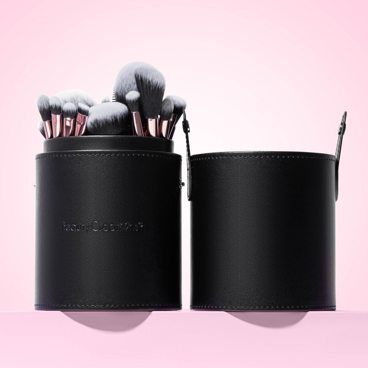 SET DE BROCHAS UNBOTHERED 24 PIEZAS BEAUTY CREATIONS